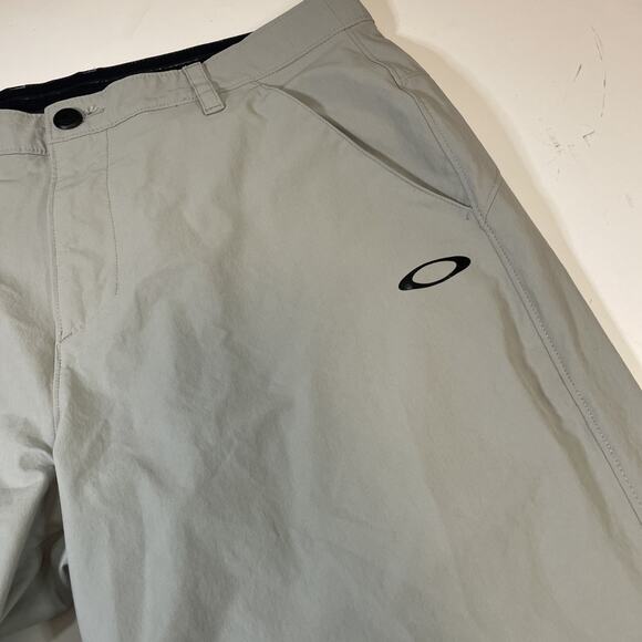 Oakley Stretch Golf Pants Men’s 36x32 Light Gray Performance Flat Front - Picture 4 of 8